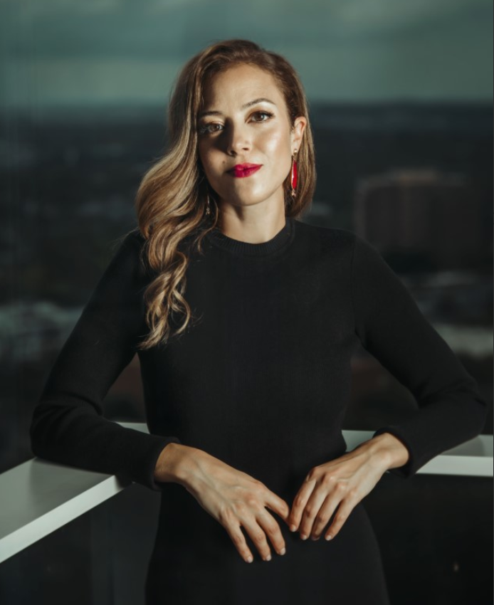 Lauren Snouffer, soprano*